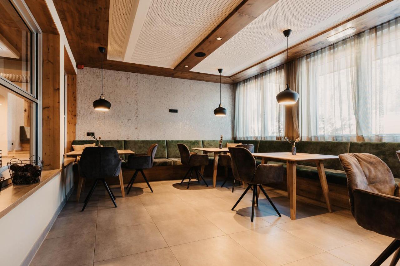 Hofgut Apartment & Lifestyle Resort ヴァークライン エクステリア 写真